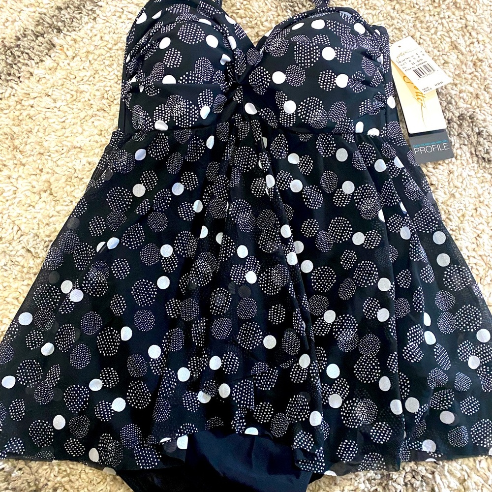 Profile by Gottex Swimsuit NWT Size 12